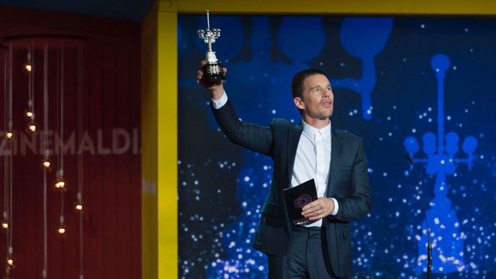 Ethan Hawke recoge el Premio Donostia: "El cine es mi religión" | Ver