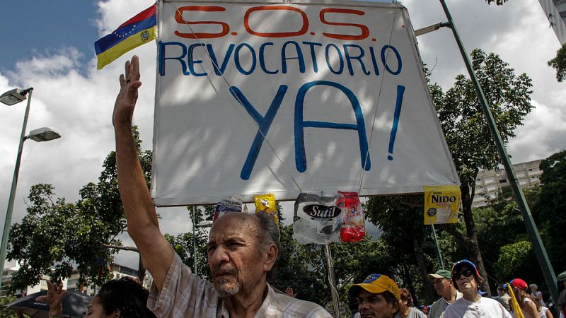El referéndum contra Maduro se celebraría en el primer trimestre de 2017, según las autoridades electorales