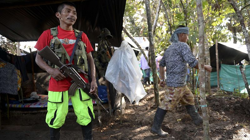 La Unión Europea suspende a las FARC de su lista de organizaciones terroristas