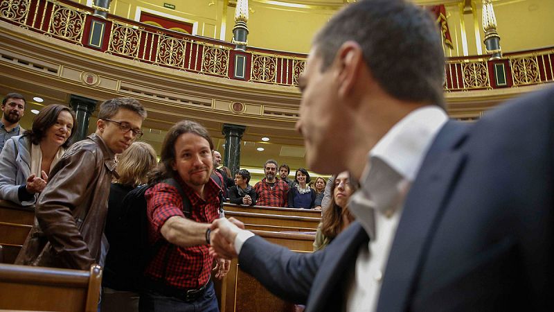 Iglesias, sobre Sánchez: "Hacer caer a un secretario general elegido por las bases es un fraude"