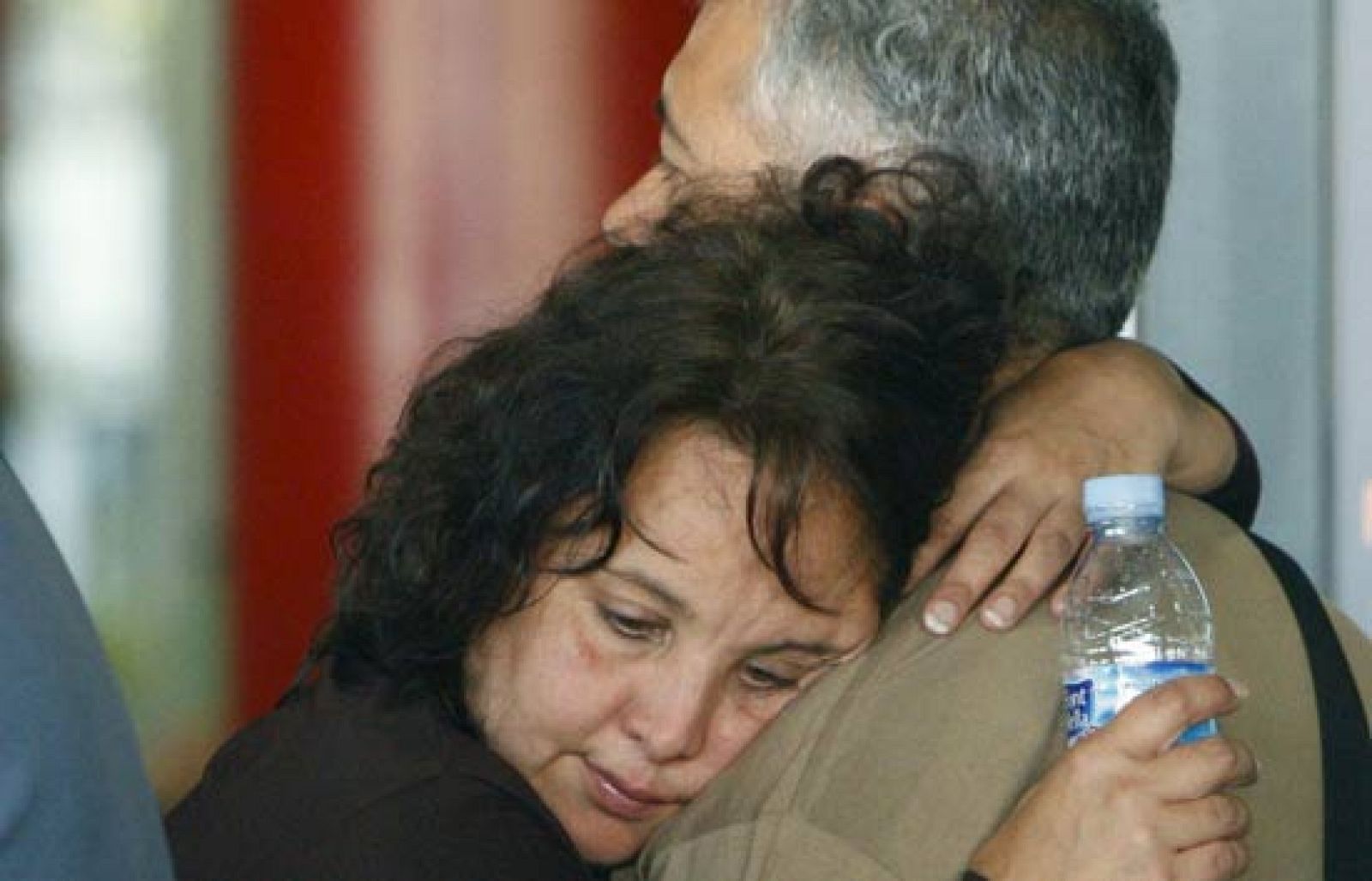 Algunos cuerpos ya han podido ser identificados, sin embargo otros muchos familiares tendrán que esperar a que salgan los resultados de las pruebas de ADN.