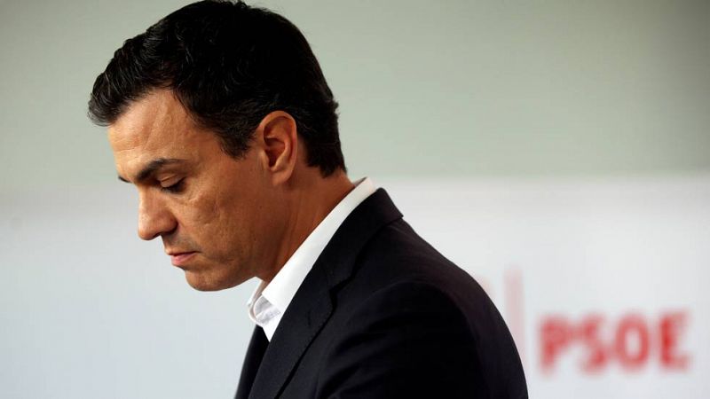 Sánchez dimite tras ser derrotado por sus críticos y perder la votación sobre primarias y el Congreso 'exprés'