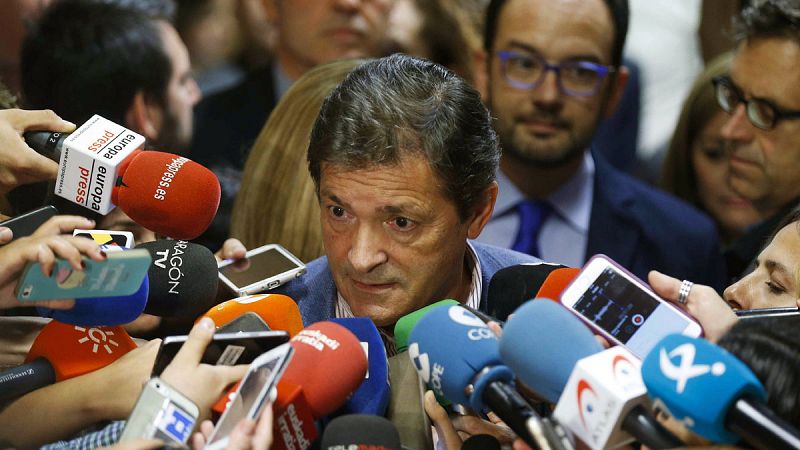 El PSOE avisa al PP de que podría darle "o no" la  investidura, pero "en ningún caso, la estabilidad"