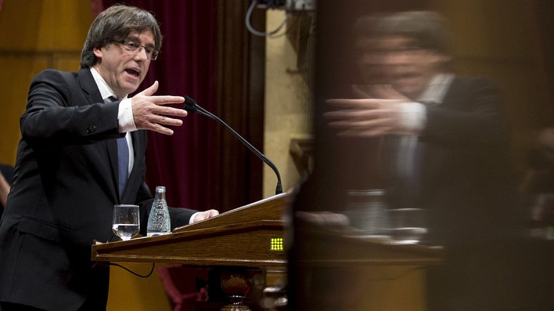 El Parlament aprueba un referéndum "vinculante" de independencia para septiembre de 2017