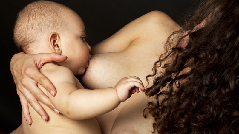 El embarazo tardío podría aumentar el riesgo de cáncer de mama gestacional