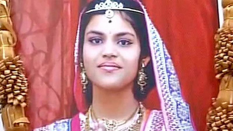Muere una niña en India tras realizar un ayuno religioso de 68 días