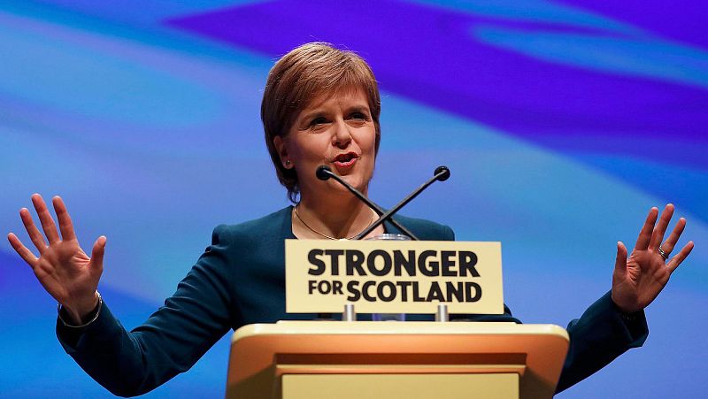 Escocia inicia los trámites legislativos para volver a votar sobre su independencia antes del 'Brexit'