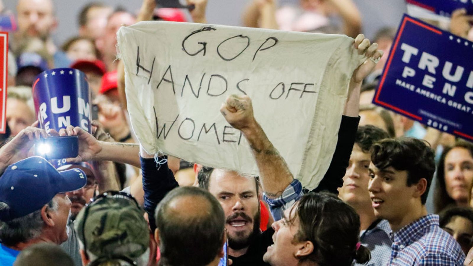 Dos nuevas denuncias acusan a Trump de haber abusado de dos mujeres