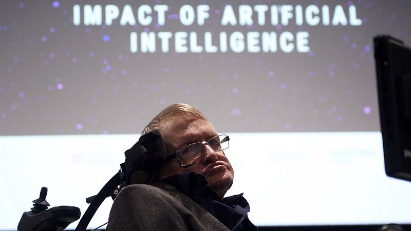 Stephen Hawking: "La inteligencia artificial será lo mejor o lo peor que le pase a la humanidad"