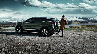 Reportajes en R5 - La seguridad es el centro en la industria del automóvil - 20/10/16 - Escuchar ahora