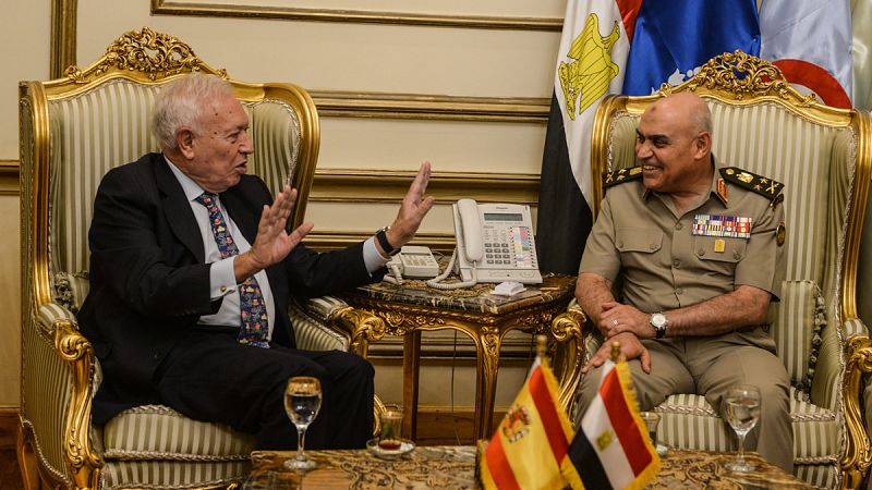 Margallo advierte de la expansión del terrorismo por la guerra siria y busca una solución con Egipto
