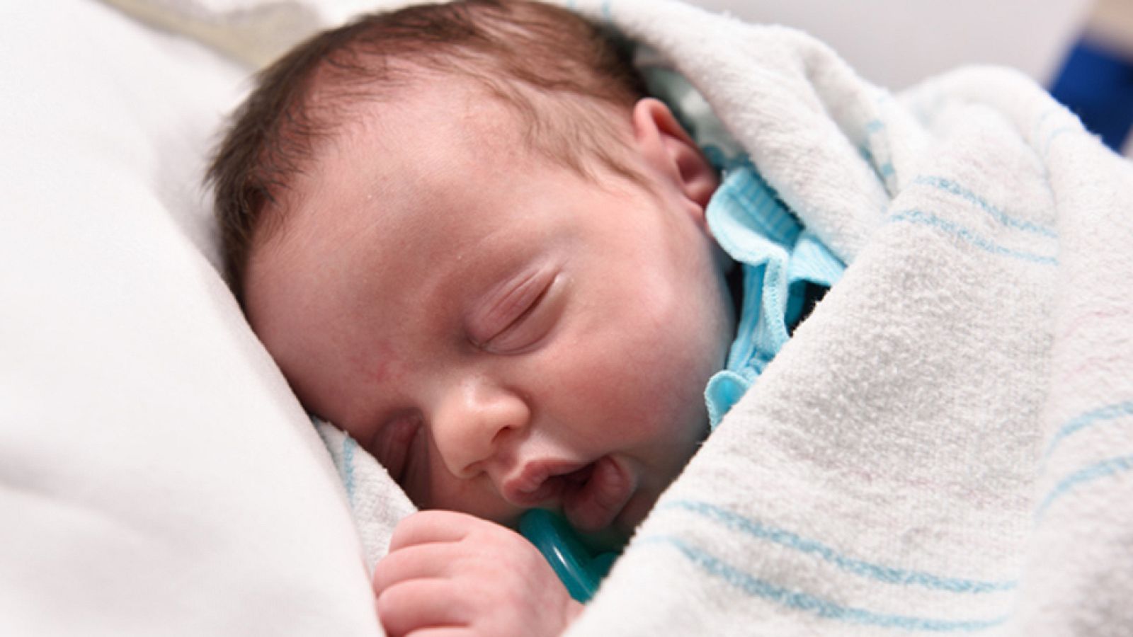 Nacer dos veces para sobrevivir a un tumor