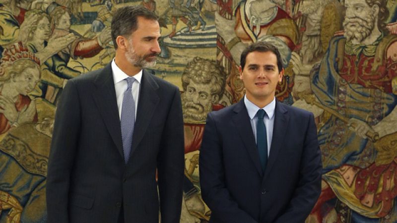 Rivera augura una legislatura "fructífera" si PP y PSOE quieren