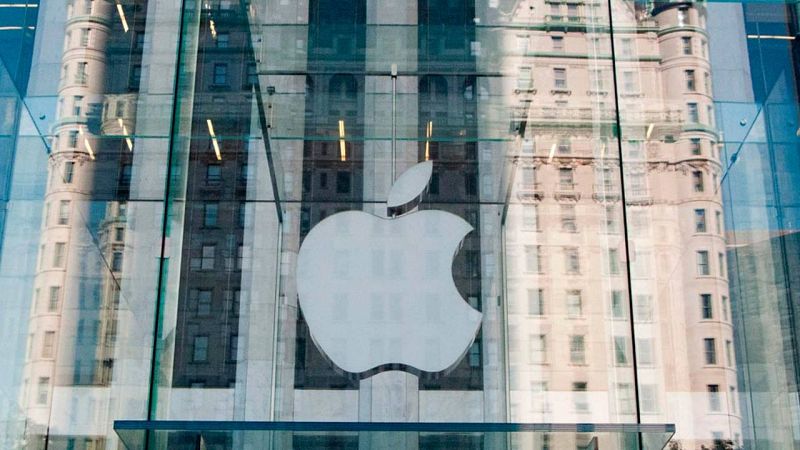 Apple cierra el año fiscal 2016 con la primera caída en beneficios e ingresos desde 2001