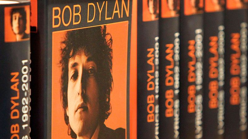 Bob Dylan, a la Academia: "¿Que si acepto el Nobel? Por supuesto"