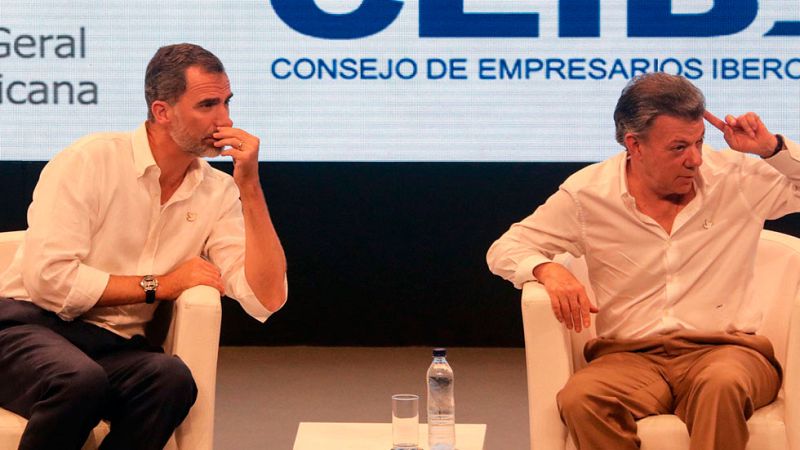 Felipe VI ratifica a Santos el apoyo de España para lograr la paz