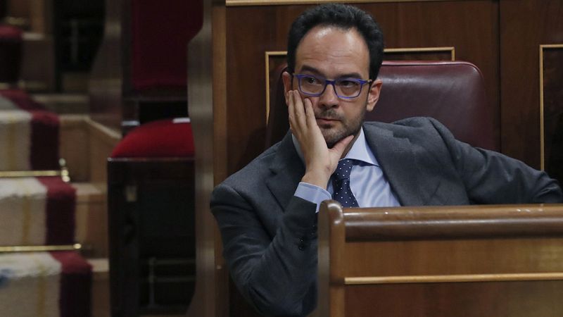 Hernando asegura que el PSOE "vigilará al Gobierno desde el primer día"