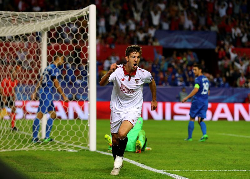 El Sevilla se da un festín y cerca los octavos