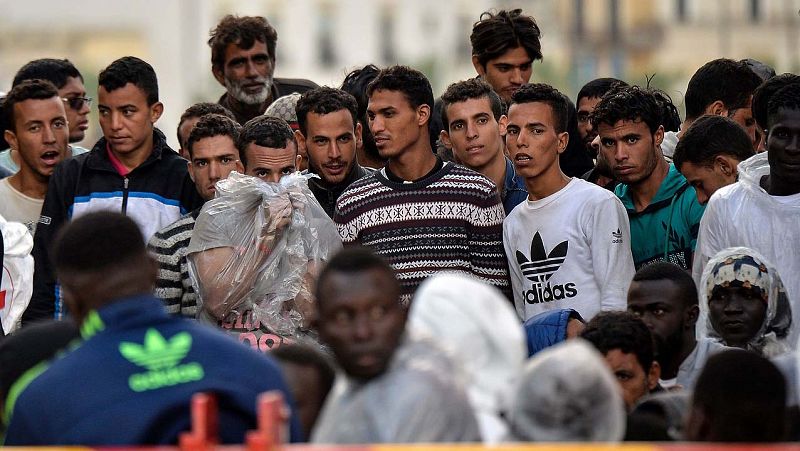 Amnistía Internacional denuncia malos tratos a los migrantes en Italia
