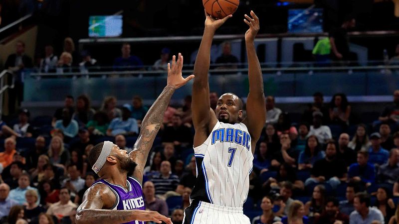 Ibaka destaca en el triunfo de Magic y Thunder pierde su condición de invicto
