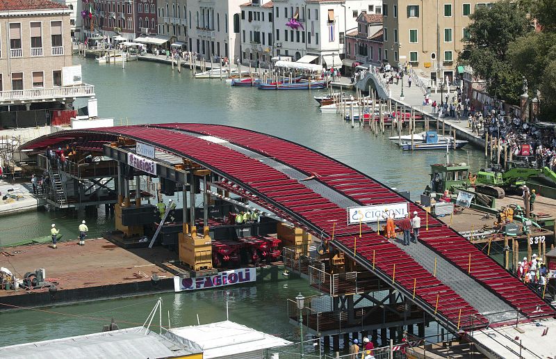 El puente de Calatrava en Venecia se queda sin ceremonia de inauguración