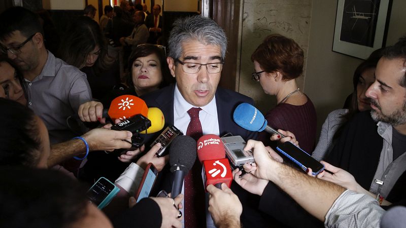 La Comisión del Estatuto del Diputado aprueba el suplicatorio de Homs con los votos de PP, PSOE y C's
