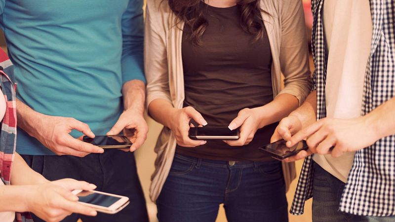 El PP promueve identificar a quienes atacan la intimidad mediante imágenes en las redes sociales