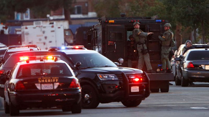 Un muerto y dos heridos en un tiroteo cerca de un centro de votación de Los Ángeles