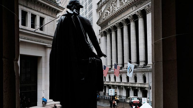 Wall Street supera sus temores y premia a Trump con un importante avance