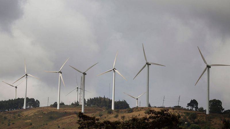 La AIE pide invertir más en energías alternativas para cumplir el Acuerdo de París