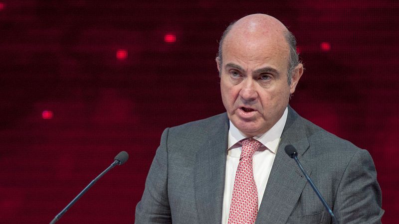 De Guindos avanza que la economía crecerá un 3,2% este año y un 2,5% en 2017