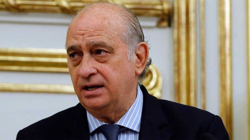 El PP coloca a Fernández Díaz en una comisión donde la presidencia no se vota tras el veto del resto de partidos