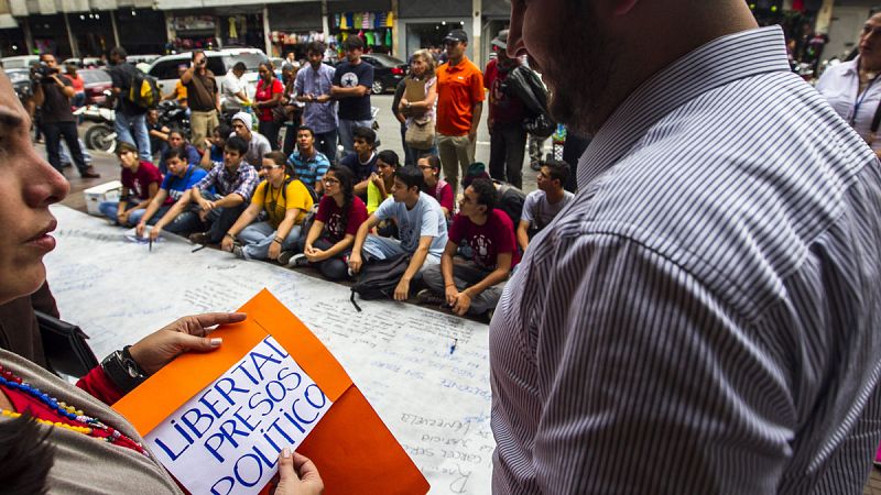 Liberan al opositor venezolano Rosmit Mantilla, preso desde hace más de 2 años