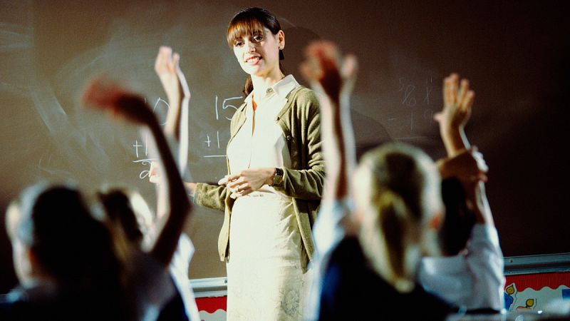 El ciberacoso a docentes se duplica en un año, según el Defensor del Profesor