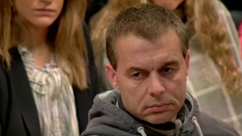 La madre del presunto pederasta de Ciudad Lineal niega ahora haberle dado las llaves del piso donde actuó