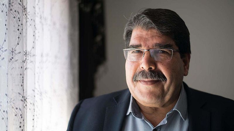 Turquía ordena la detención del líder kurdo-sirio Salih Muslim