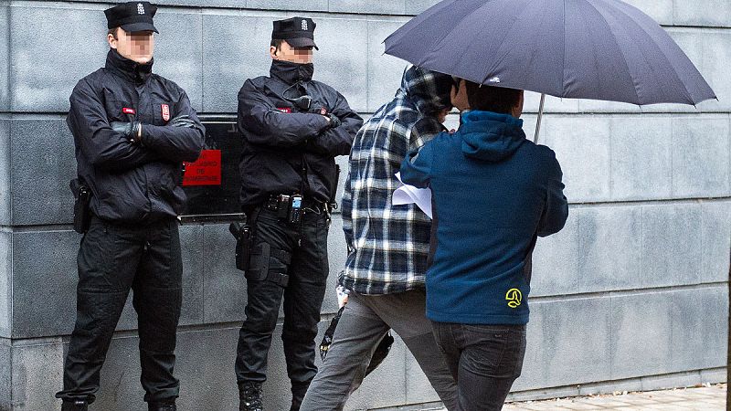 La juez procesa por terrorismo a nueve de los presuntos agresores de dos guardias civiles en Alsasua