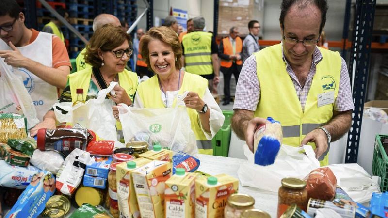 Recoger 22 millones de kilos con 129.000 voluntarios, reto de la Gran Recogida de Alimentos 2016