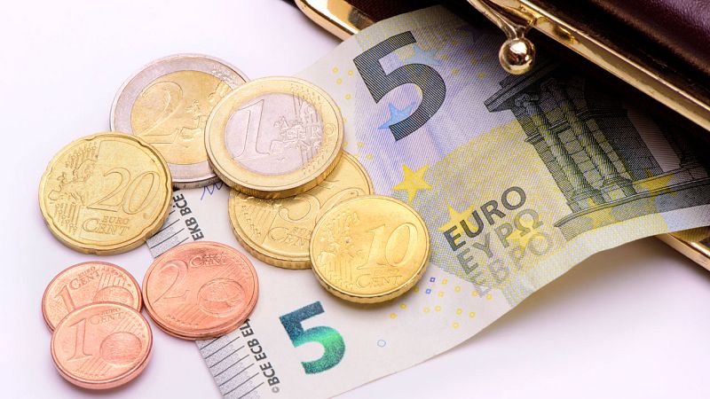 Un tercio de los asalariados en España percibió ingresos iguales o inferiores al salario mínimo en 2015