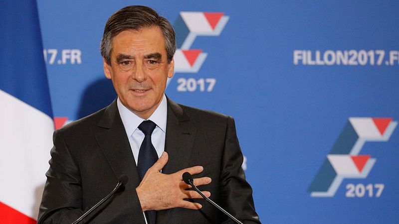 Fillon arrasa en las primarias de la derecha francesa y optará a la Presidencia de la República