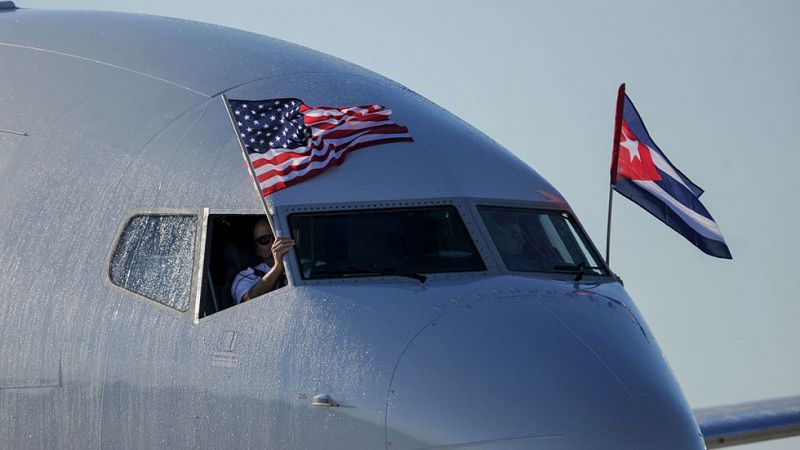 Un vuelo de American Airlines procedente de Miami inaugura la ruta regular con La Habana