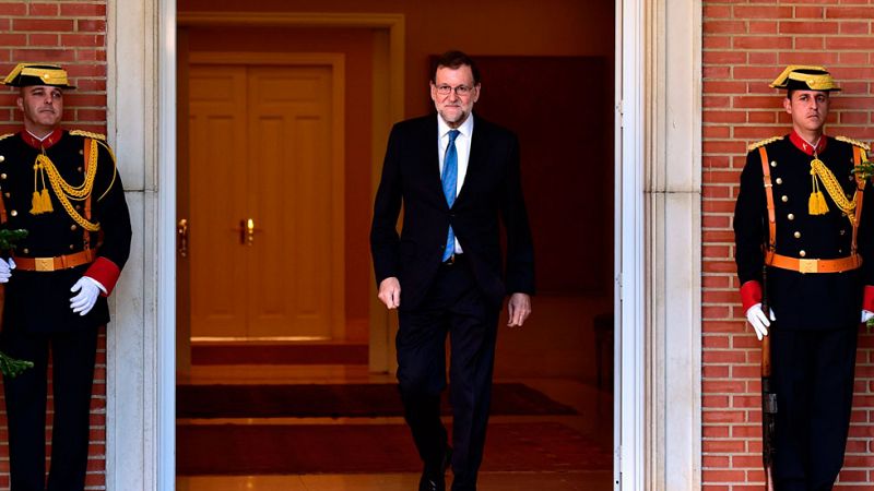 Rajoy advierte de que no derogará reformas por "ideología u oportunismo" y el PSOE pide "sensibilidad"