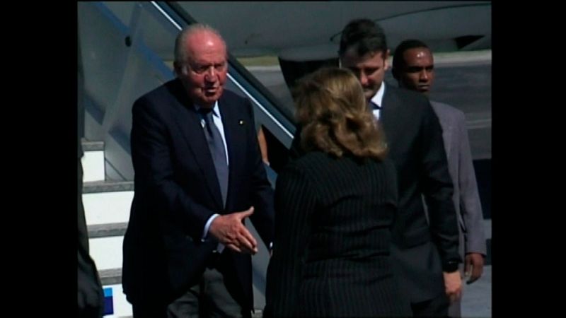 El rey Juan Carlos llega a Cuba para el funeral de Fidel Castro