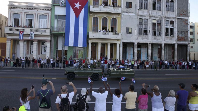 Las cenizas de Fidel Castro inician su ltimo viaje a travs de Cuba