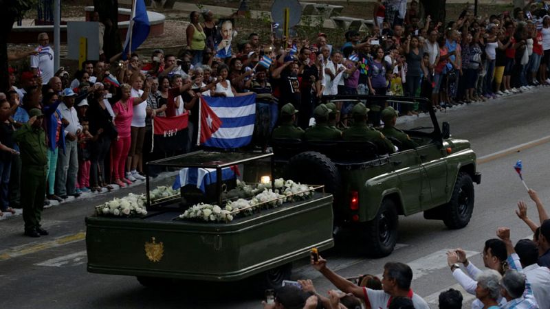 Los restos mortales de Fidel Castro llegan a Santiago de Cuba