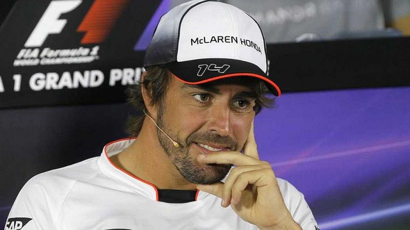Mercedes está "considerando" a Alonso en su lista de posibles fichajes