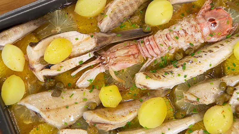 Receta de pescados y galeras con salsa menier