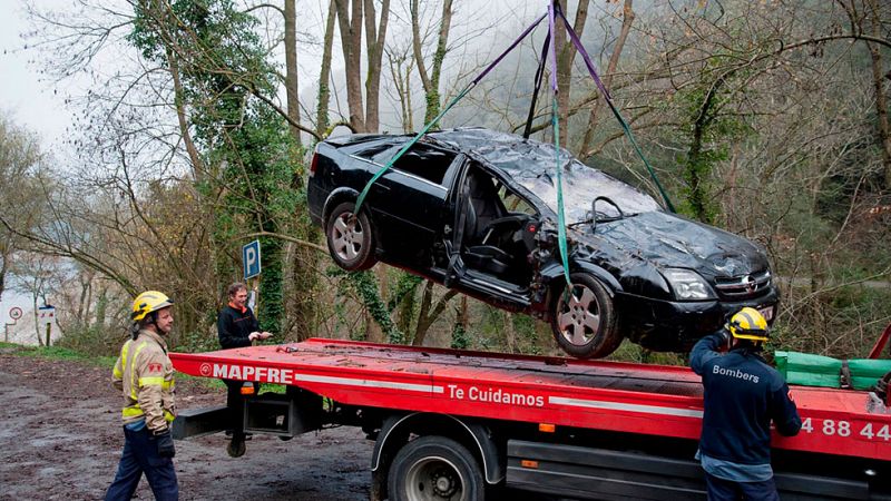 Dos mujeres, una de ellas embarazada, y un bebé fallecen al caer su coche por el barranco de Susqueda, en Girona