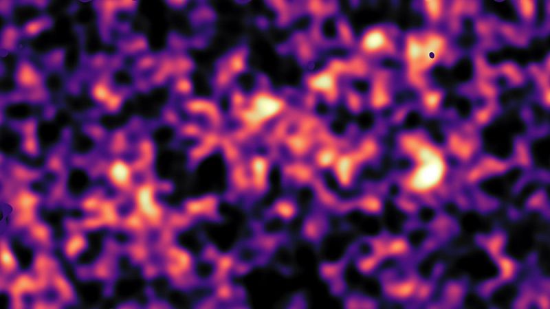 Un sondeo revela que la materia oscura podría ser más uniforme de lo que se pensaba