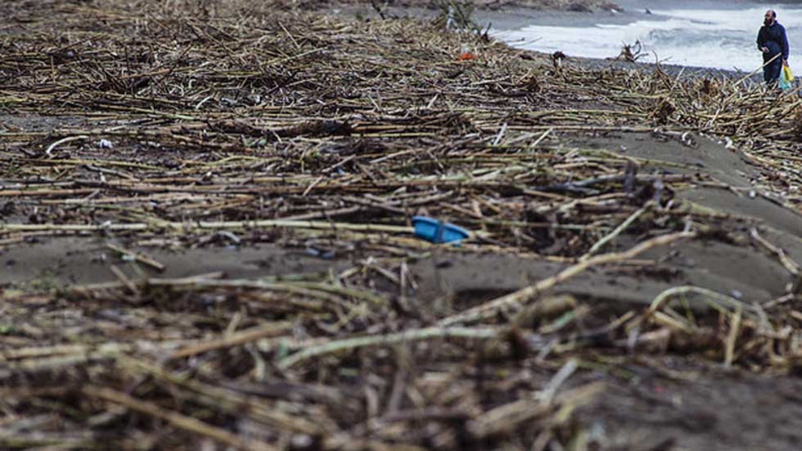 El Gobierno declara "zonas afectadas gravemente por emergencias" las provincias de Cádiz, Huelva, Málaga, Castellón, Valencia y Alicante